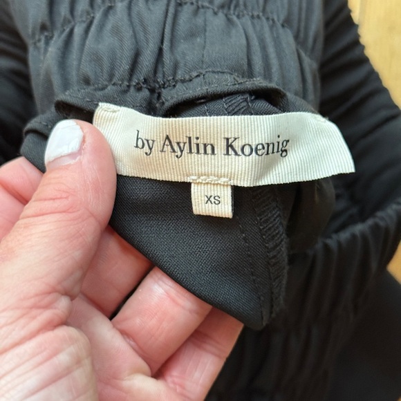 by Aylin Koenig Hight Waist Black Shorts with Elastic Waistband | Size: XS - Picture 6 of 6